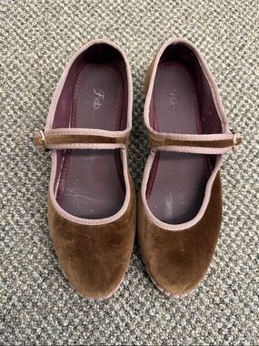 Flabelus Balthasar Brown Velvet Mary Jane Shoes with Strap | Size 38